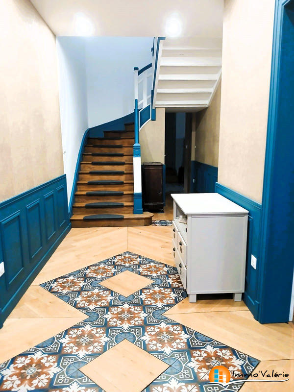 Maison - 189 m² - 7 pièces