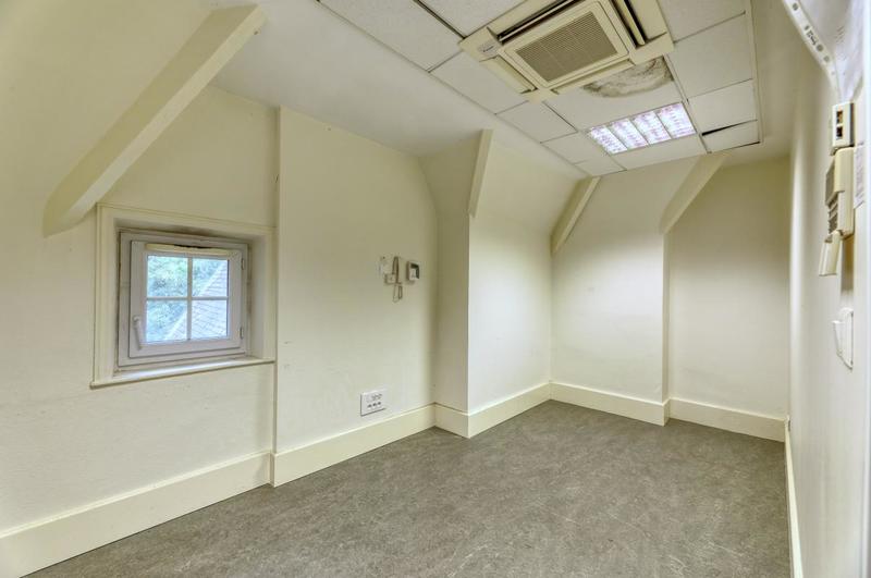 Villa - 439 m² - 12 pièces