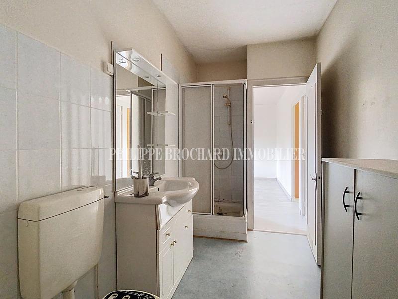 Local d'activités - 104 m²