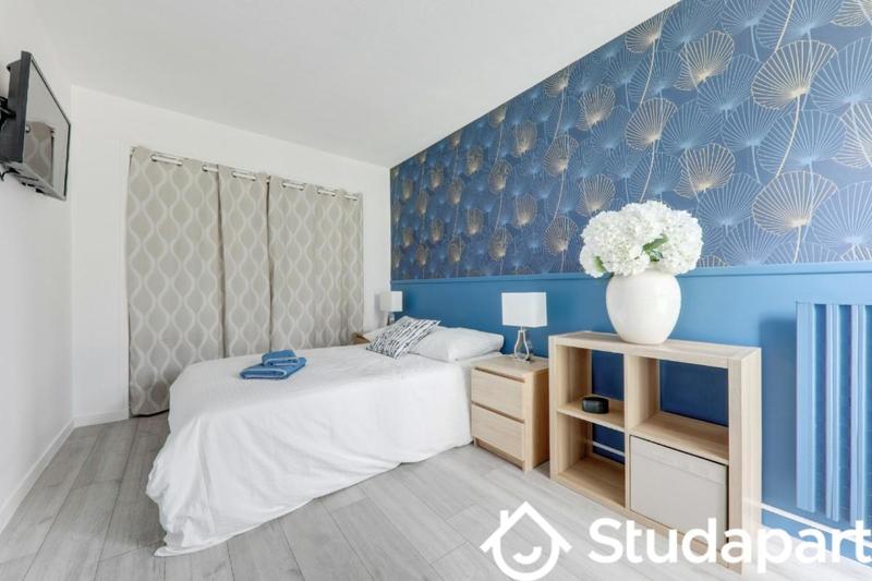 Chambre - 12 m² - 1 pièce