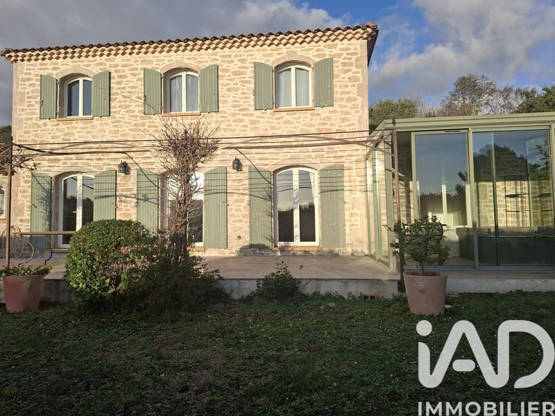 Maison - 185 m² - 7 pièces