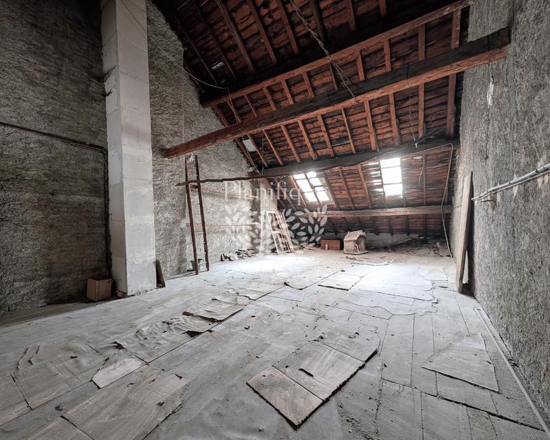 Immeuble - 301 m² - 6 pièces