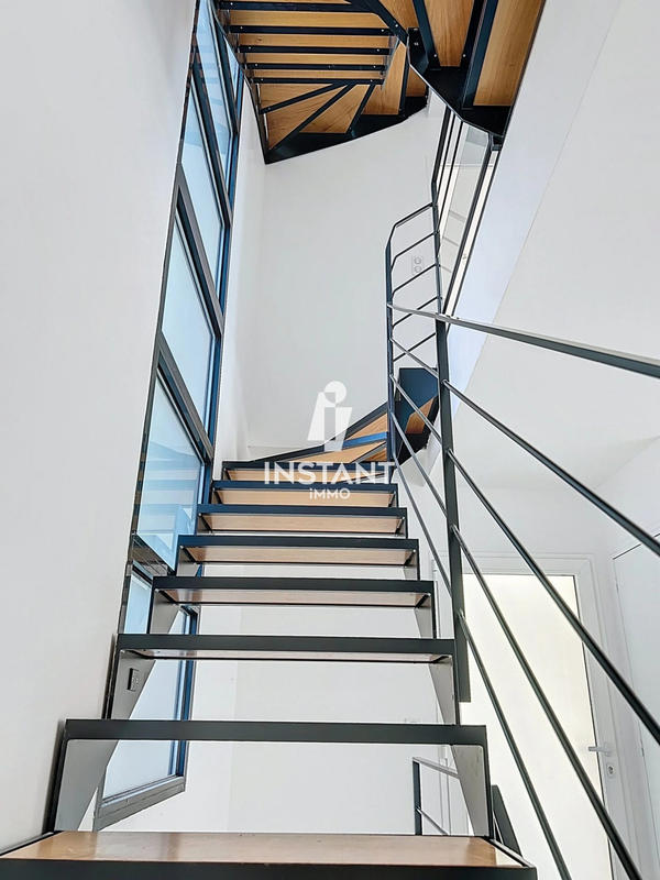 Maison contemporaine - 143 m² - 5 pièces