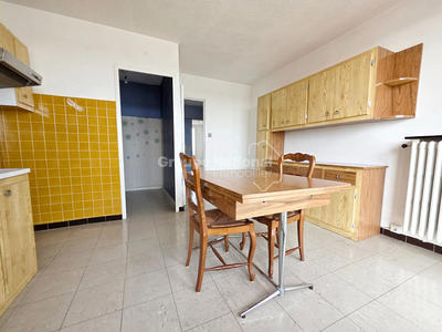 Appartement - 85 m² - 4 pièces