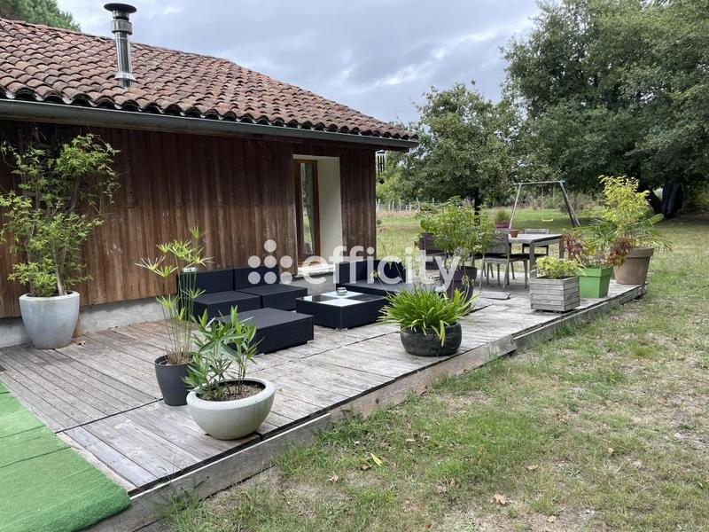 Maison - 201 m² - 7 pièces