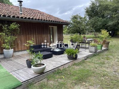 Maison - 201 m² - 7 pièces