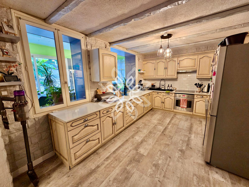 Maison - 140 m² - 7 pièces