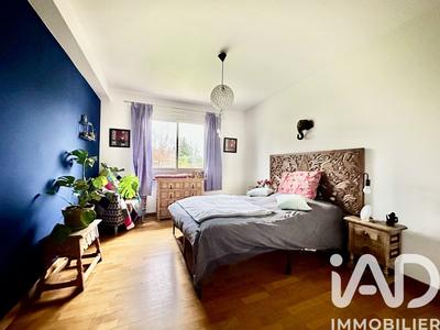 Maison - 166 m² - 9 pièces