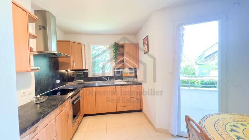 Appartement - 102 m² - 4 pièces