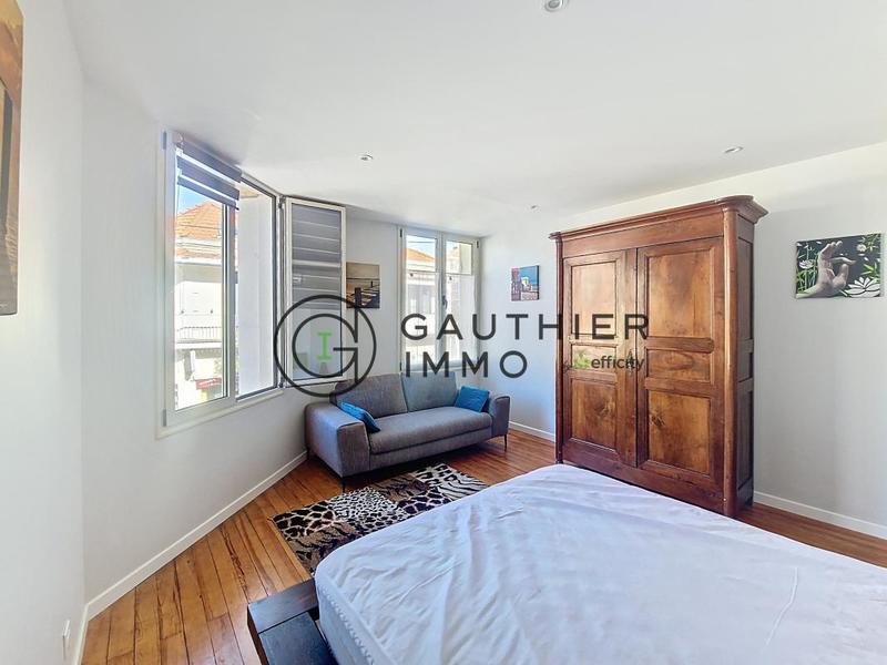 Appartement - 106 m² - 4 pièces