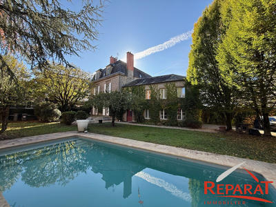 Maison - 280 m² - 7 pièces