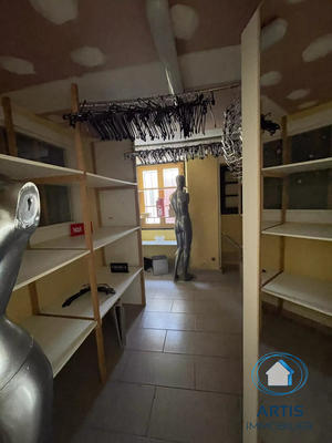 Local commercial - 77 m² - 3 pièces