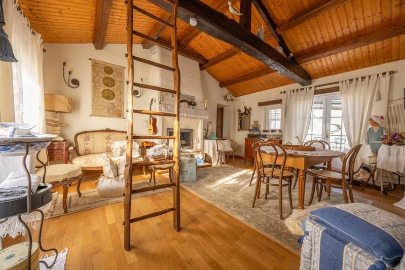 Maison - 182 m² - 7 pièces