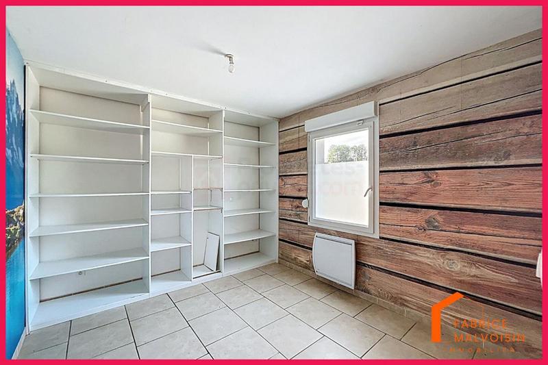 Maison - 330 m² - 12 pièces