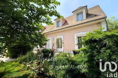 Maison - 217 m² - 10 pièces