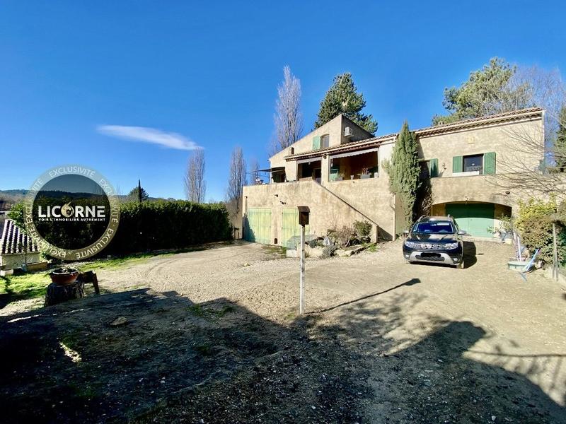 Villa - 195 m² - 7 pièces