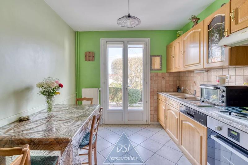 Maison - 92 m² - 6 pièces