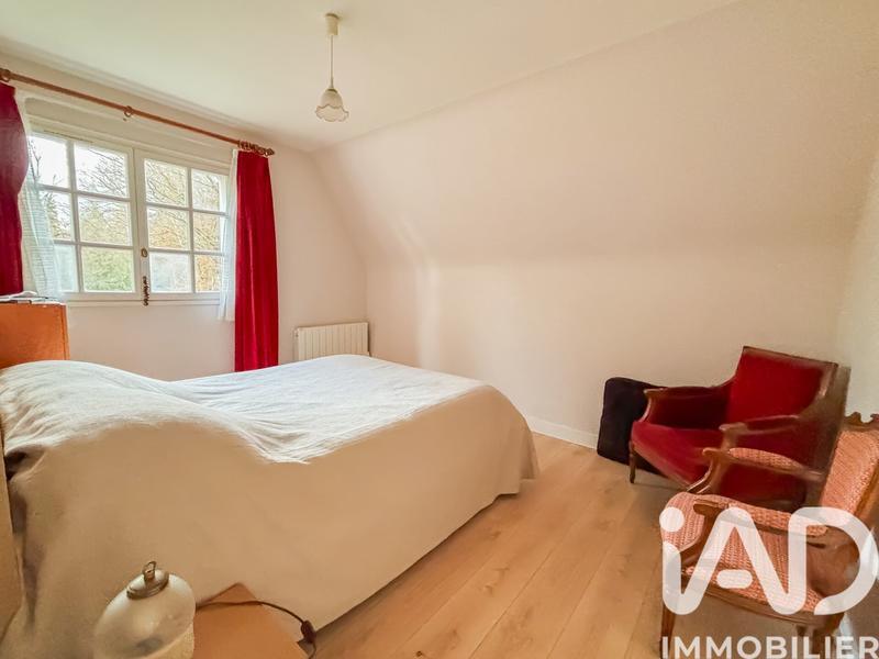 Maison - 239 m² - 8 pièces