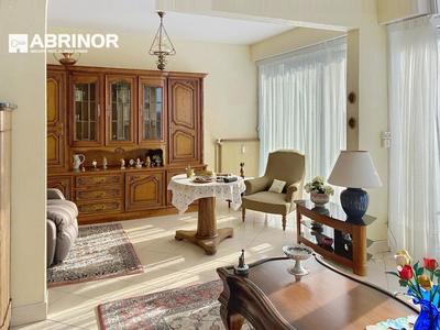 Appartement - 101 m² - 3 pièces