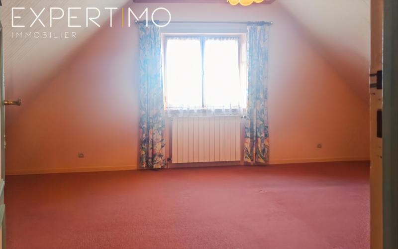 Maison - 200 m² - 6 pièces