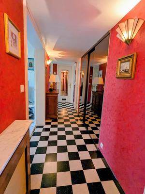 Appartement - 80 m² - 4 pièces