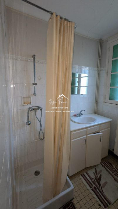 Maison ancienne - 102 m² - 7 pièces