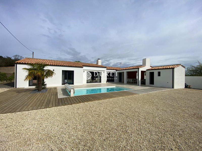 Maison contemporaine - 138 m² - 5 pièces