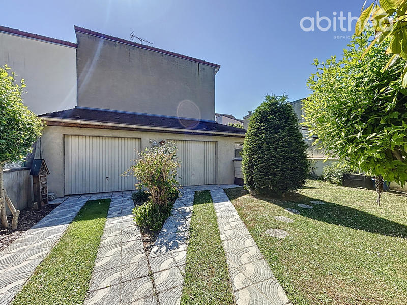 Maison - 156 m² - 7 pièces