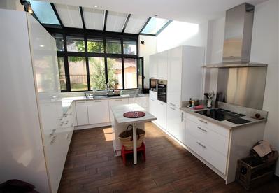 Maison de ville - 250 m² - 8 pièces