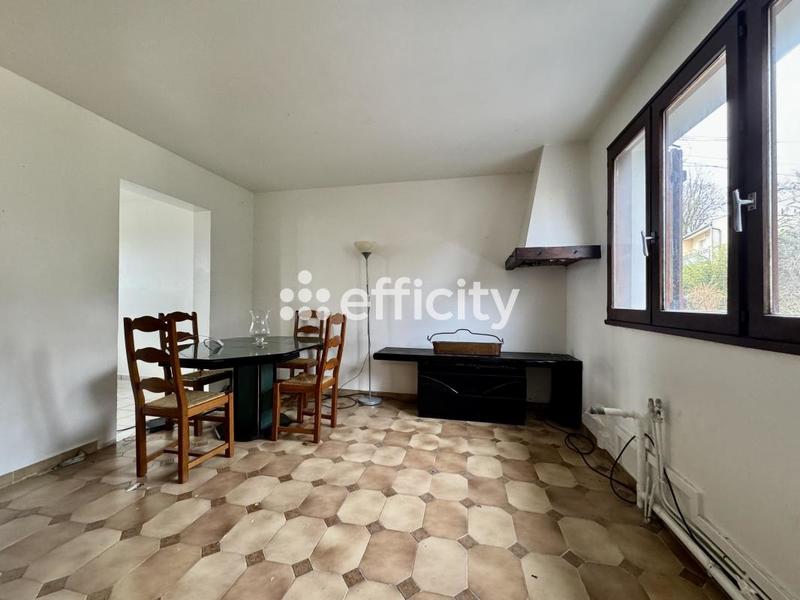 Maison - 200 m² - 10 pièces