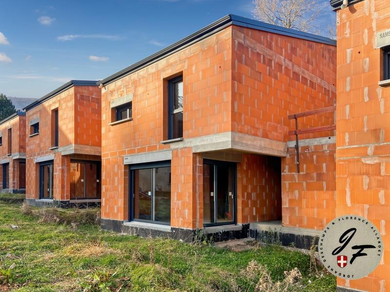 Maison - 94 m² - 4 pièces