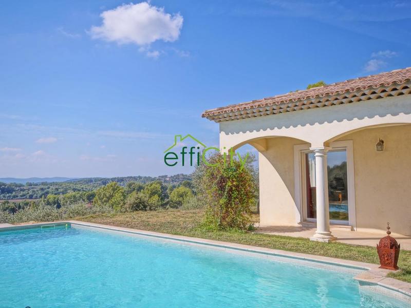 Maison - 260 m² - 7 pièces