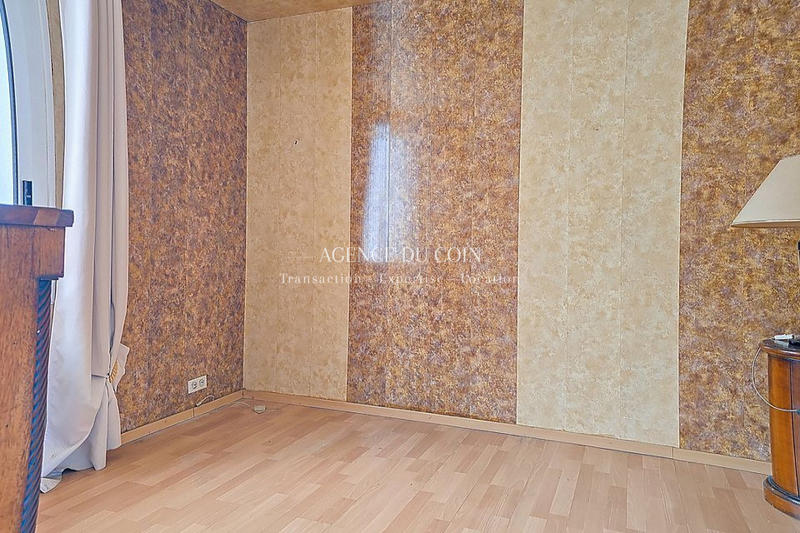 Maison - 199 m² - 7 pièces