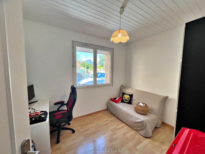 Maison - 94 m² - 5 pièces