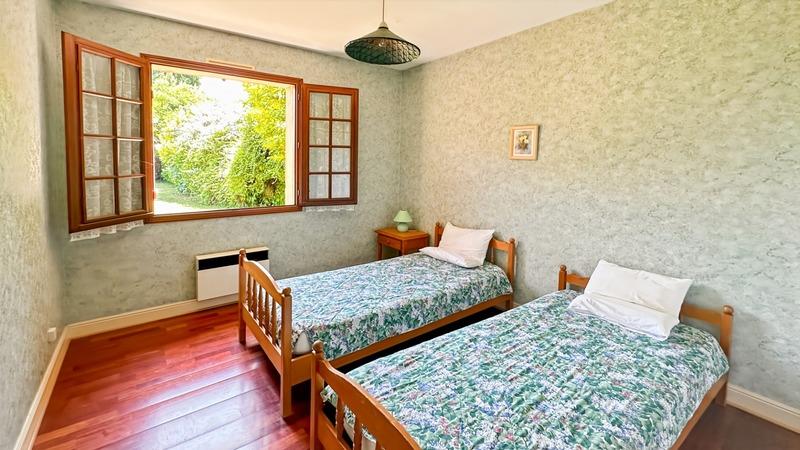 Maison - 104 m² - 4 pièces