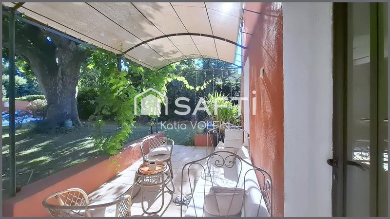 Maison - 208 m² - 7 pièces