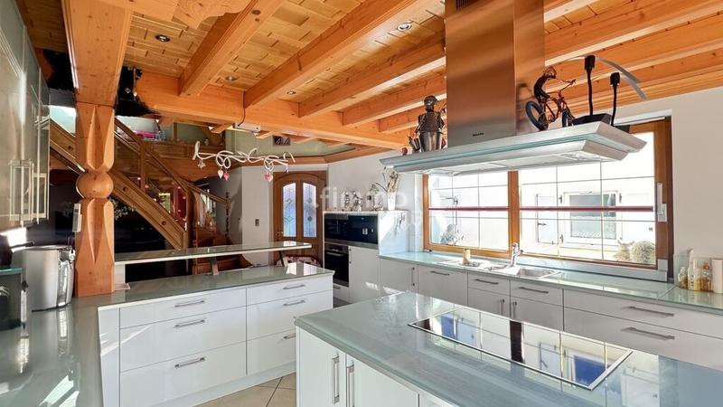 Maison - 186 m² - 5 pièces