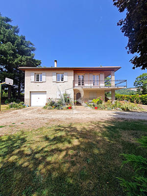 Maison - 101 m² - 6 pièces