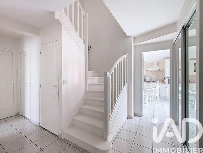 Maison - 115 m² - 6 pièces