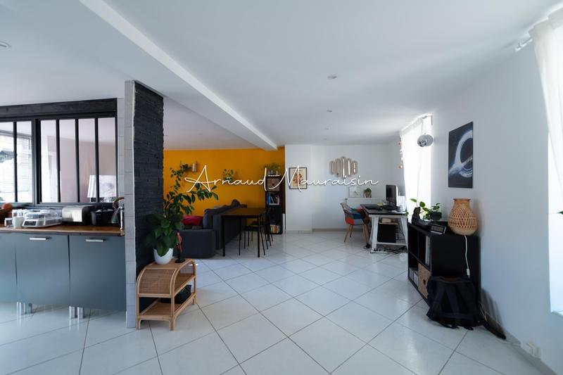 Appartement - 100 m² - 4 pièces