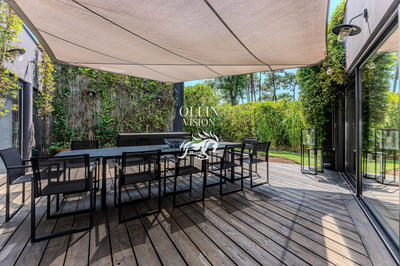 Villa - 220 m² - 7 pièces