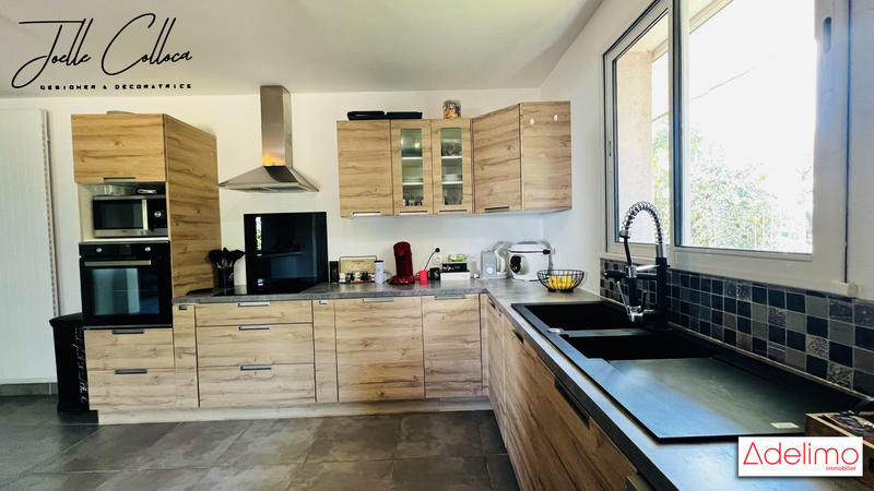 Maison - 160 m² - 5 pièces