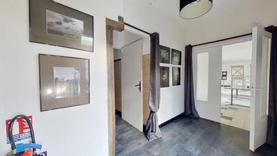 Local commercial - 257 m² - 8 pièces