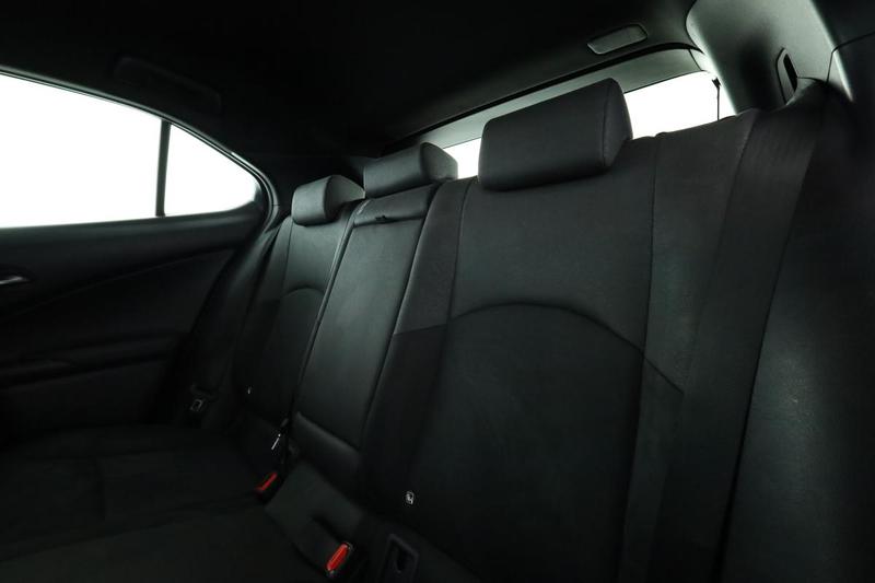 Lexus Ux 250h Pack Confort Business 2wd 184 ch