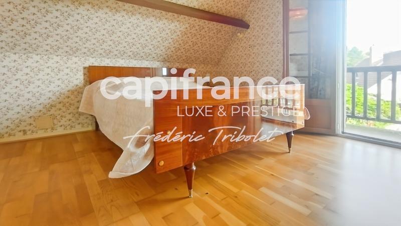 Maison - 99 m² - 5 pièces