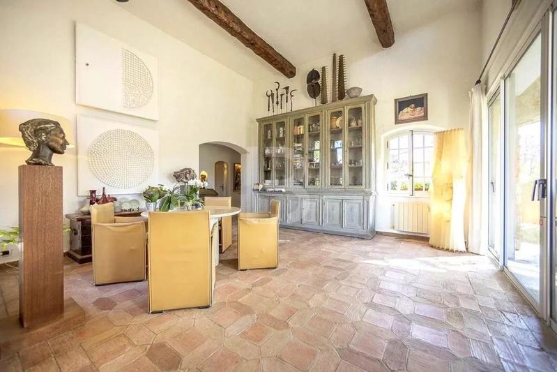 Mas - 252 m² - 7 pièces