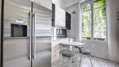 Appartement - 177 m² - 6 pièces