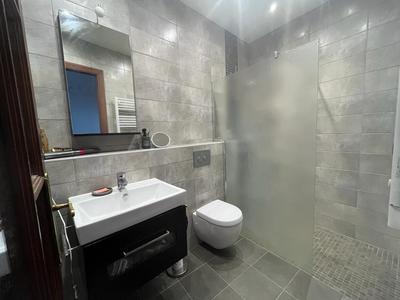 Appartement - 92 m² - 3 pièces