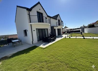 Villa - 141 m² - 6 pièces