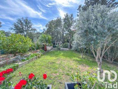 Maison - 184 m² - 7 pièces